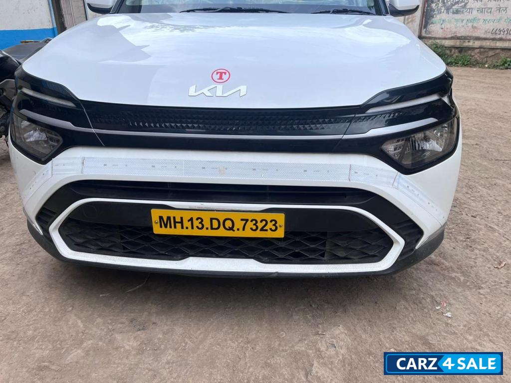 White Kia Carens CARENS D1.5 IMT MDRIVE7