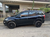 Mahindra XUV 500 W6