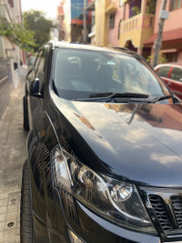 Mahindra XUV 500 W6