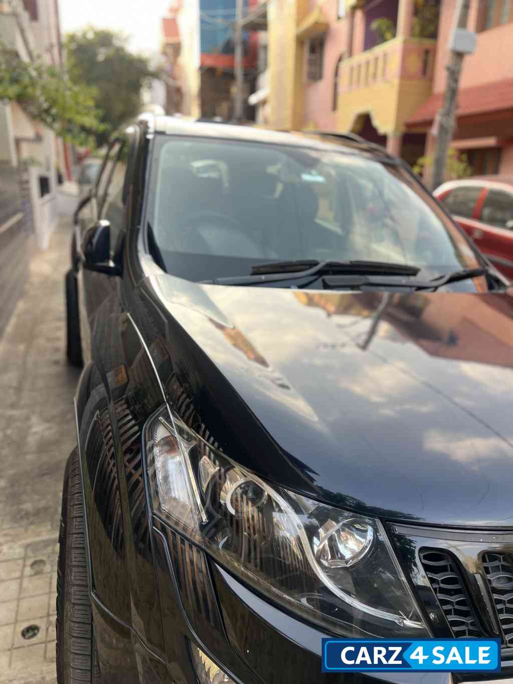 Mahindra XUV 500 W6