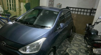 Blue Hyundai  Grand i10