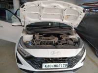 White Hyundai i20 Petrol