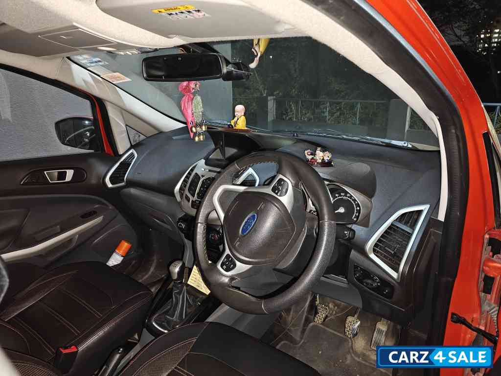 Mars Red Ford Ecosport