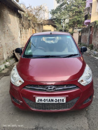 Red Hyundai i10 Era