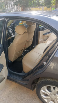 Silver Metallic Honda Amaze 1.2 ltr petrol VX iVTEC