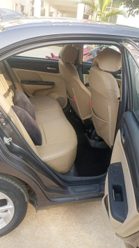 Silver Metallic Honda Amaze 1.2 ltr petrol VX iVTEC