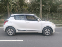 Pearl Artic White Maruti Suzuki Swift VXI
