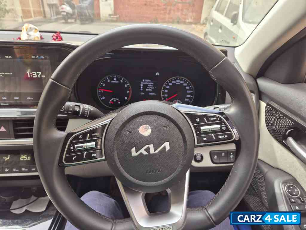 Kia Seltos HTX Manual