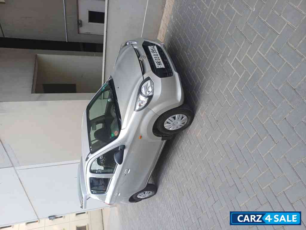 Silver Grey Maruti Suzuki Alto Alto 800 LXI Silver Grey Maruti Suzuki Alto Alto 800 LXI