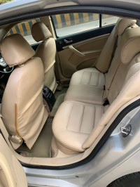 Silver Grey Maruti Suzuki Swift Dezire AT