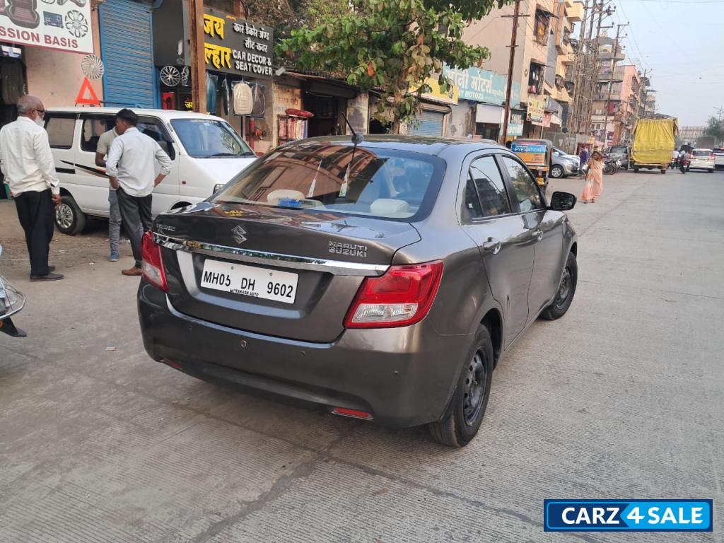Silver Grey Maruti Suzuki Swift Dezire AT