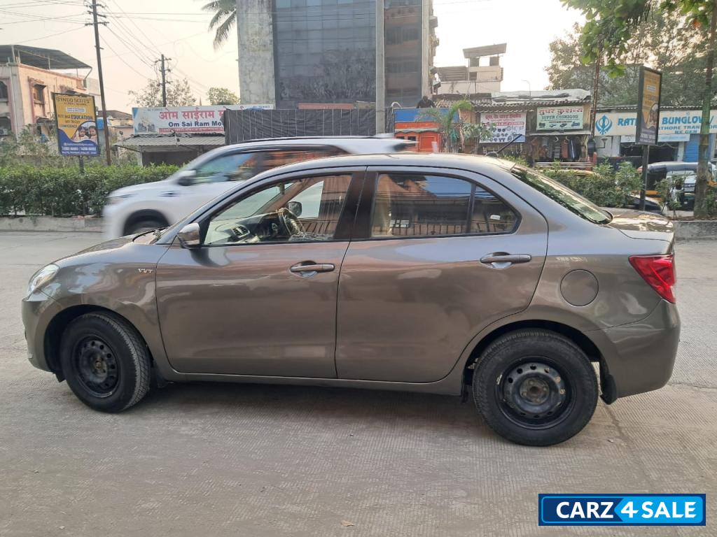 Silver Grey Maruti Suzuki Swift Dezire AT