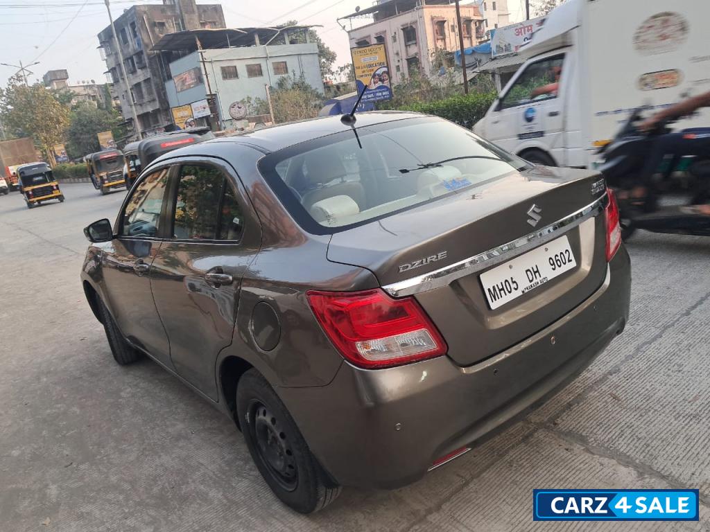 Silver Grey Maruti Suzuki Swift Dezire AT