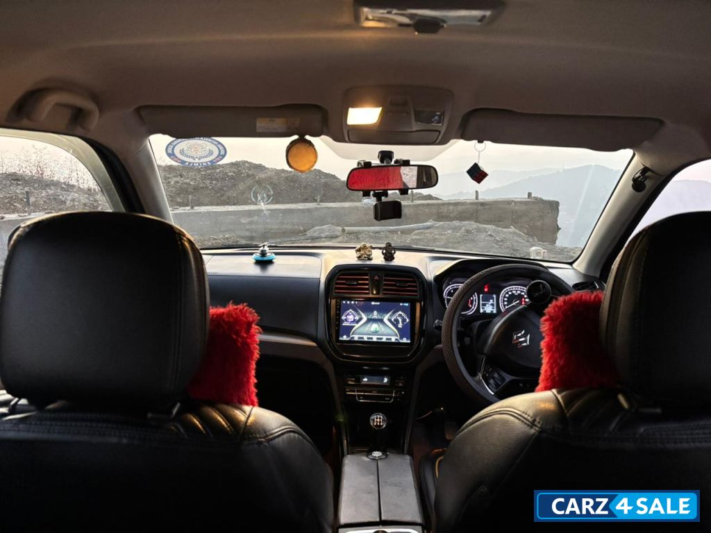 Grenite Grey Maruti Suzuki Vitara Brezza ZDI Grenite Grey Maruti Suzuki Vitara Brezza ZDI