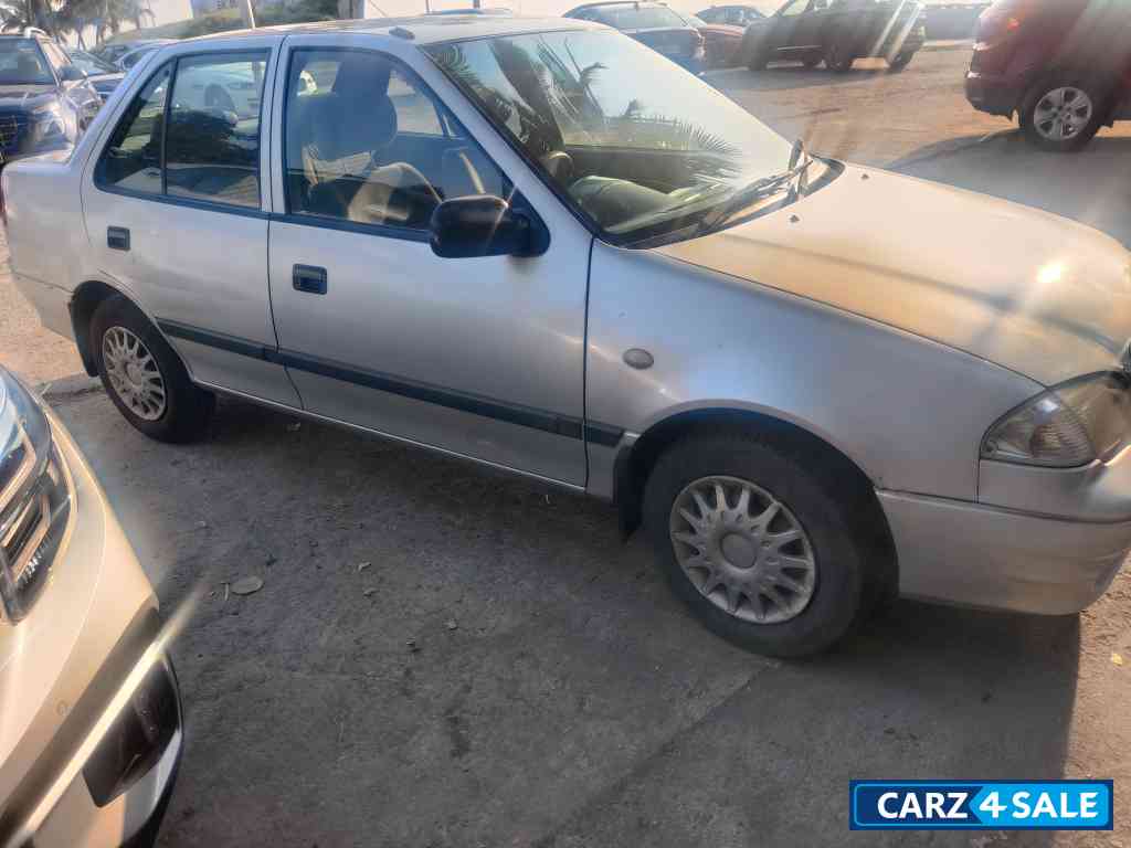 Maruti Suzuki Esteem LXi Maruti Suzuki Esteem LXi