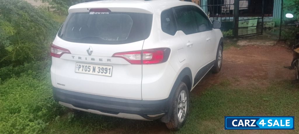 Renault Triber RXL (Petrol, Manual) (safe choice – matches features)