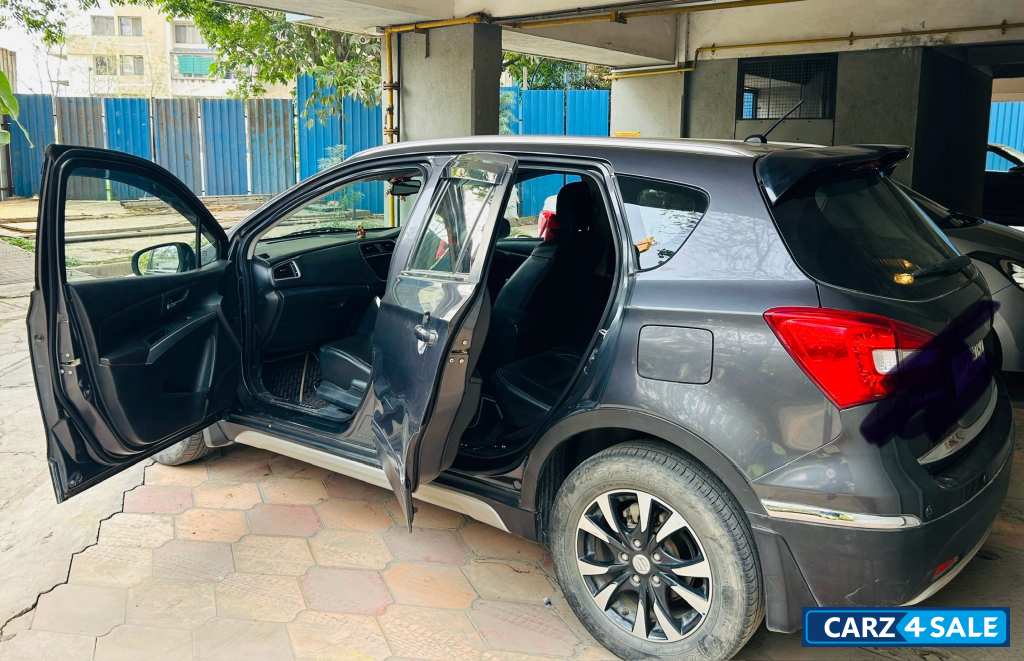 Maruti Suzuki SX4 AT