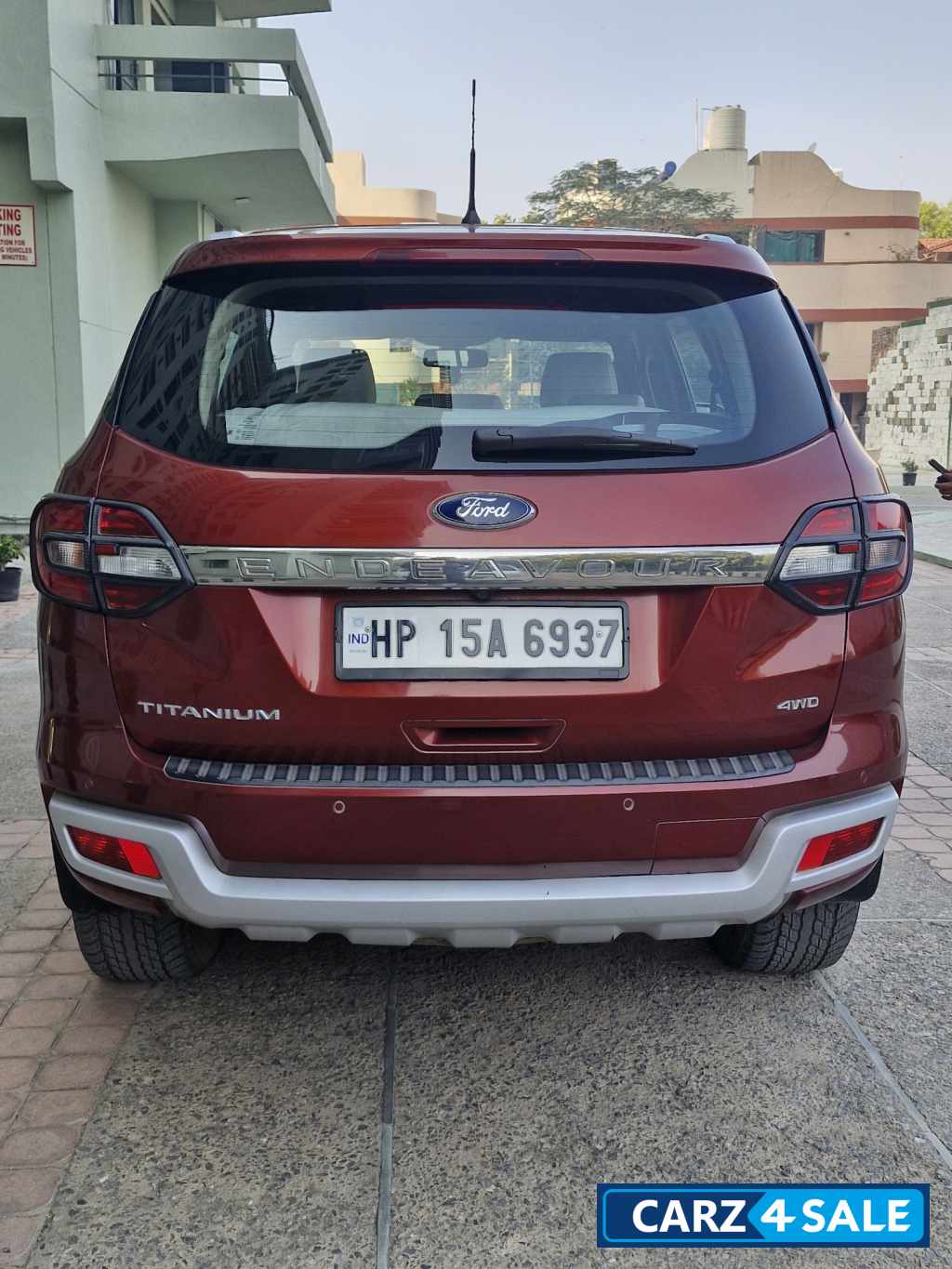 Ford Endeavour 3.2 4x4 AT Titanium