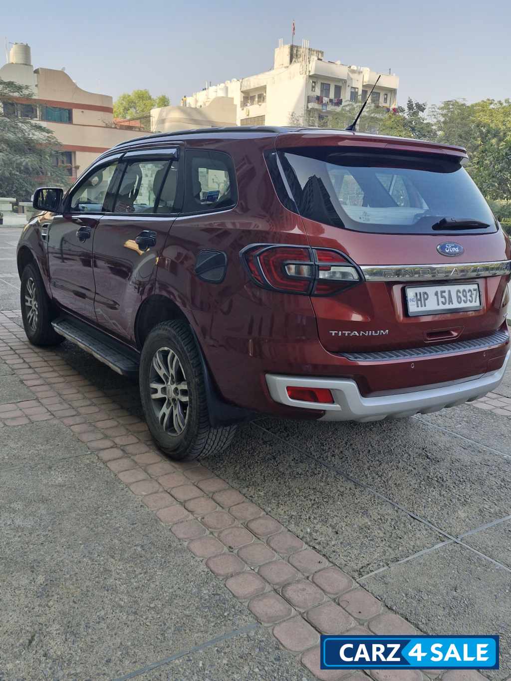 Ford Endeavour 3.2 4x4 AT Titanium