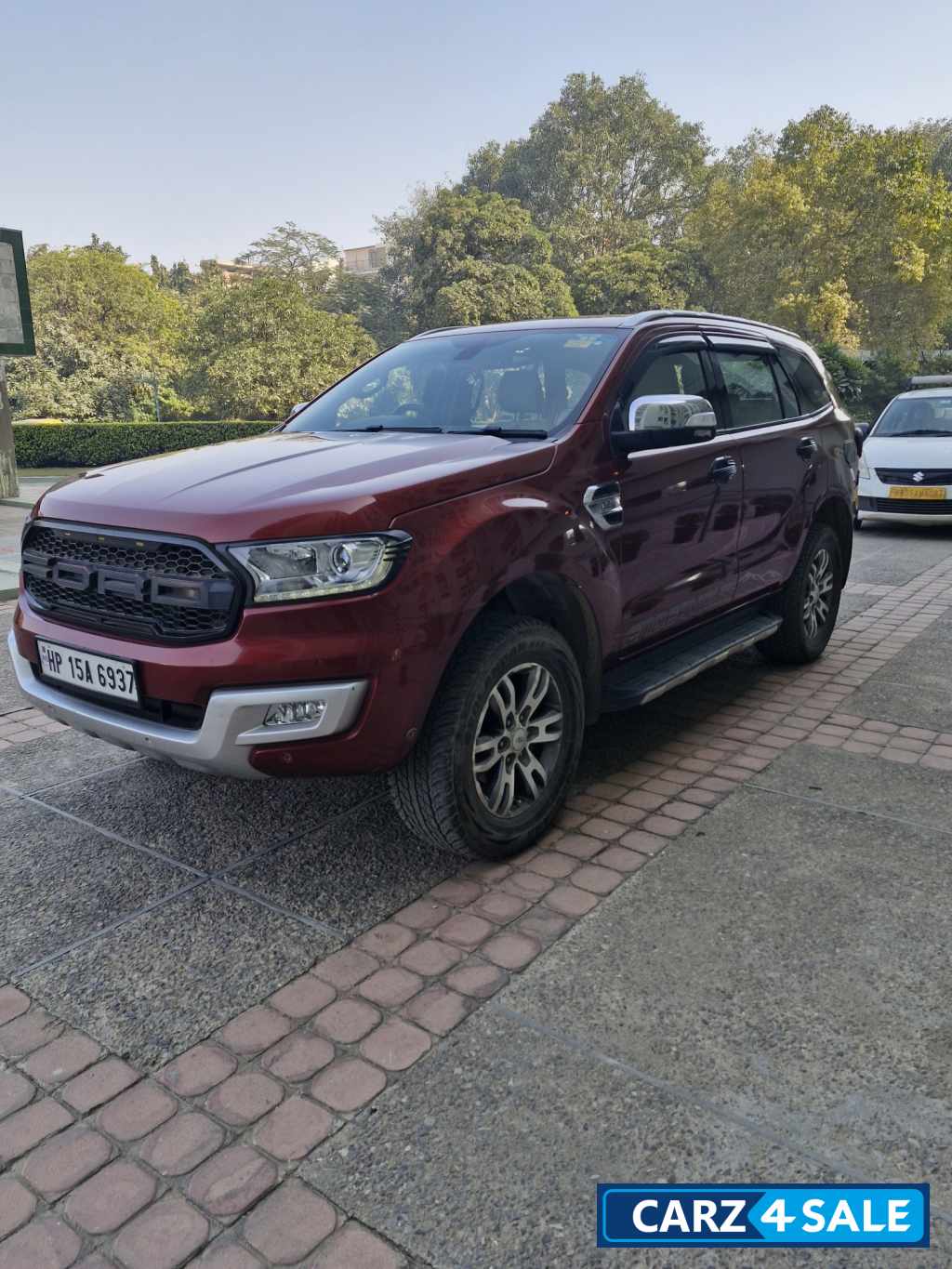 Ford Endeavour 3.2 4x4 AT Titanium