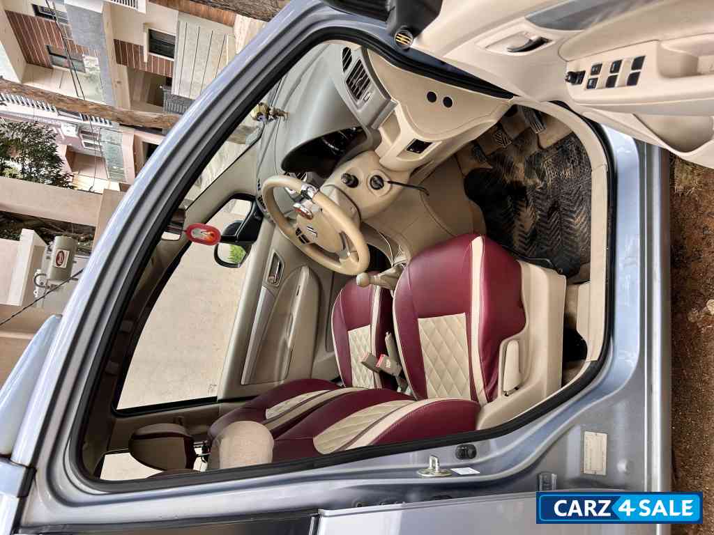 Blue Maruti Suzuki Ertiga Vxi