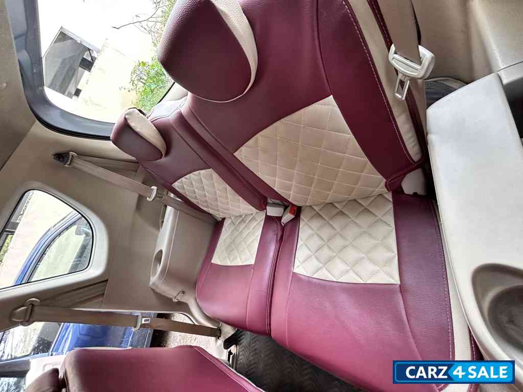 Blue Maruti Suzuki Ertiga Vxi