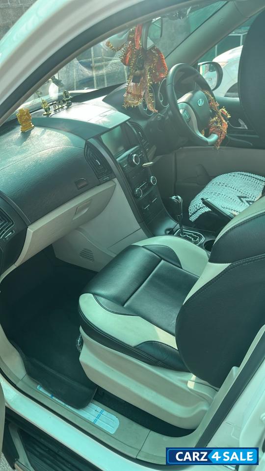 Mahindra XUV 500 W6 Mahindra XUV 500 W6