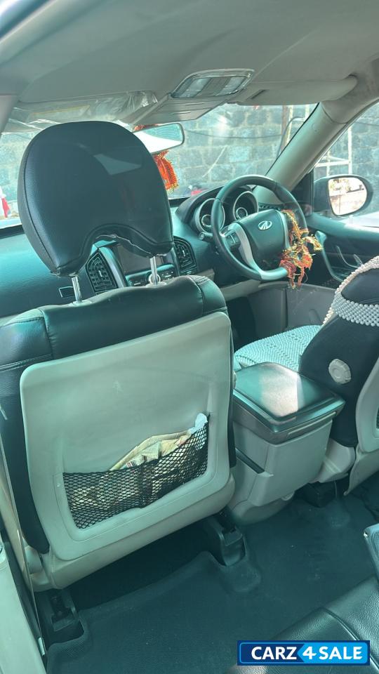 Mahindra XUV 500 W6 Mahindra XUV 500 W6