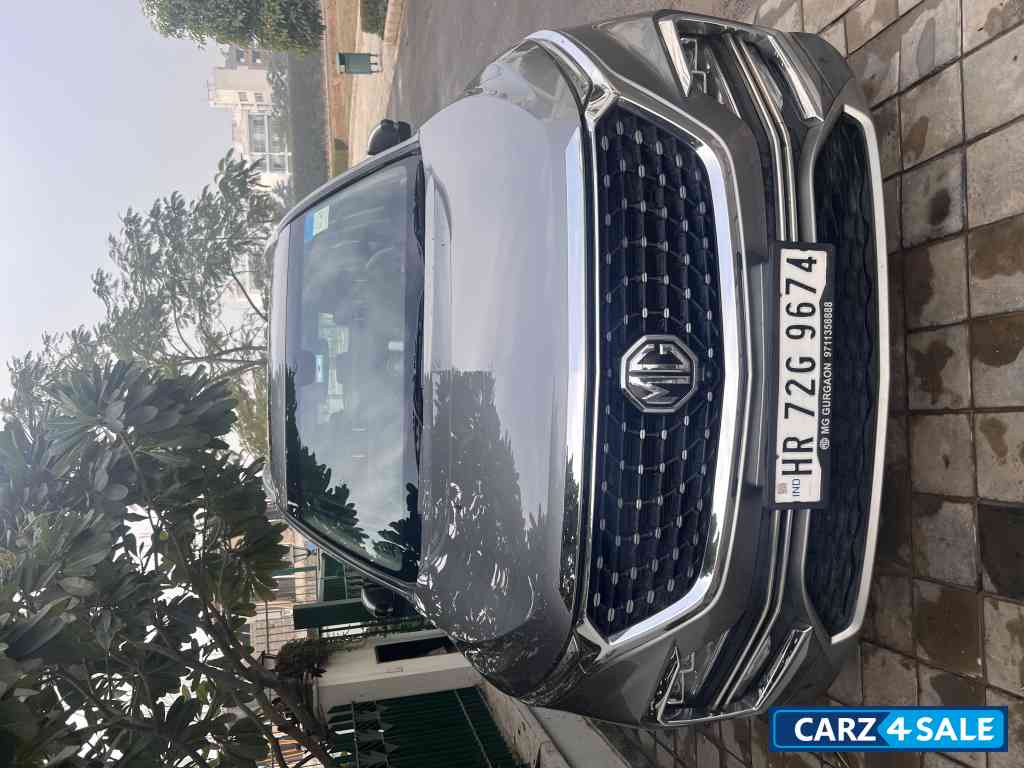 MG Hector 1.5 L CVT SHARP DUAL TONE