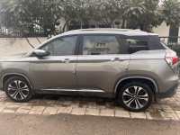 MG Hector 1.5 L CVT SHARP DUAL TONE