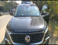 Black MG Hector Sharp 1.5 CVT