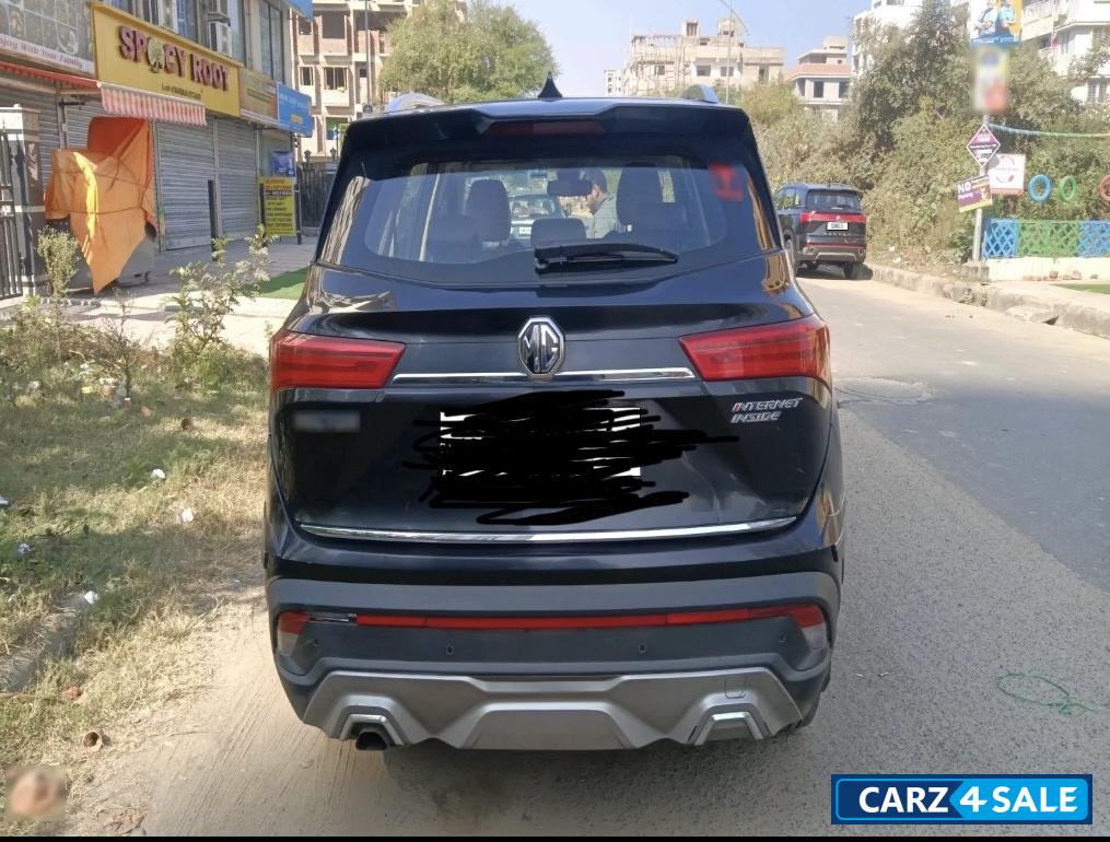 Black MG Hector Sharp 1.5 CVT