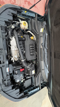 Aqua Marine Mahindra XUV300 W8 optional automatic