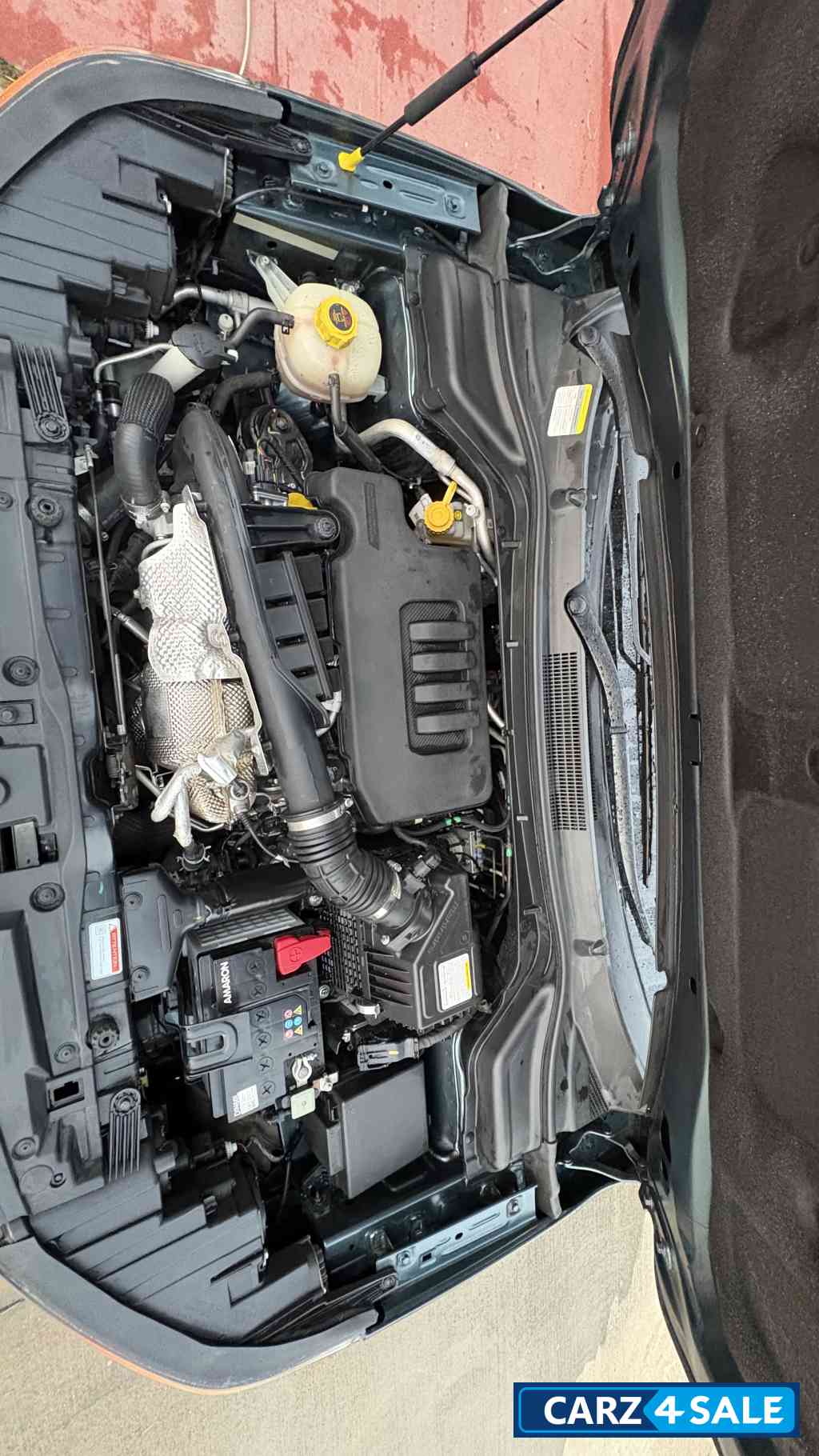 Aqua Marine Mahindra XUV300 W8 optional automatic Aqua Marine Mahindra XUV300 W8 optional automatic