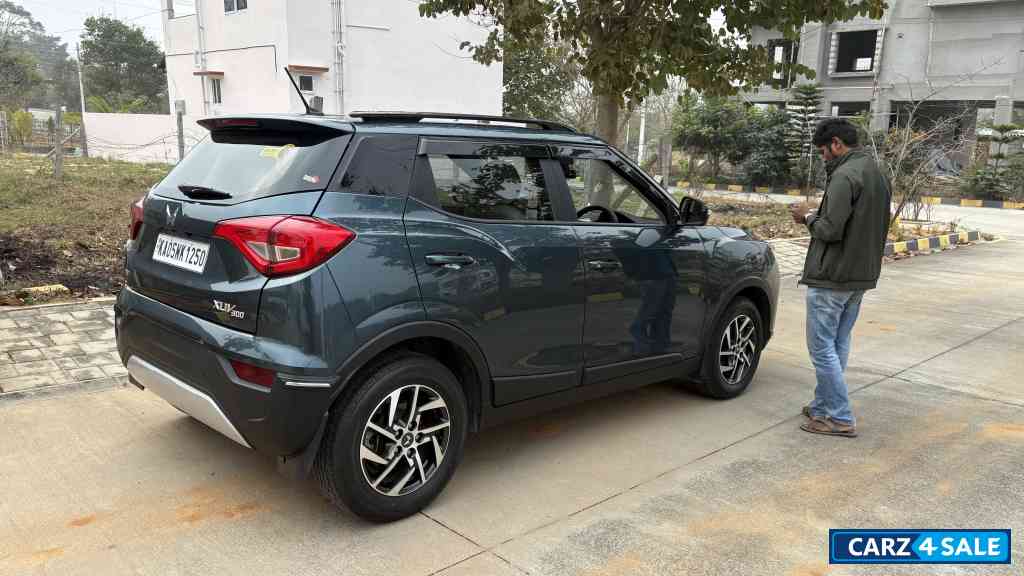 Aqua Marine Mahindra XUV300 W8 optional automatic Aqua Marine Mahindra XUV300 W8 optional automatic