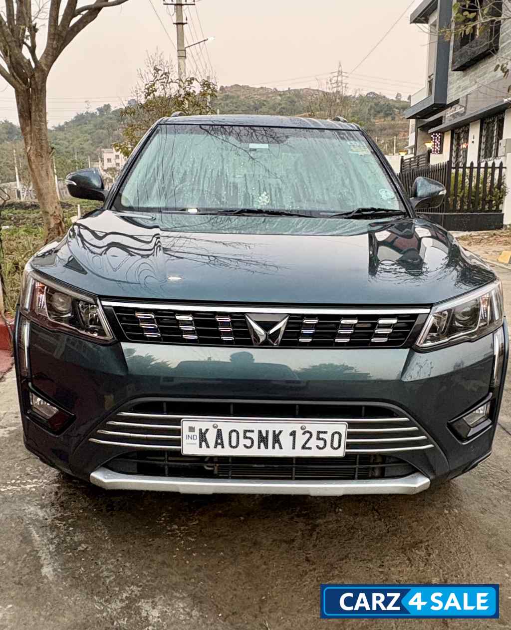 Aqua Marine Mahindra XUV300 W8 optional automatic Aqua Marine Mahindra XUV300 W8 optional automatic