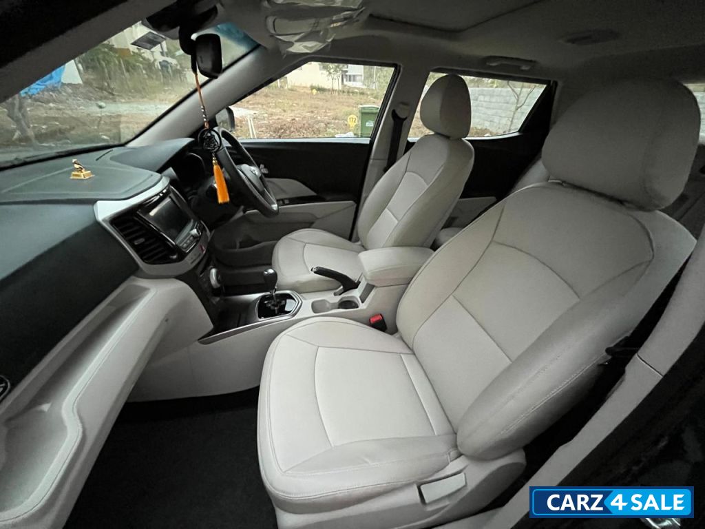 Aqua Marine Mahindra XUV300 W8 optional automatic Aqua Marine Mahindra XUV300 W8 optional automatic