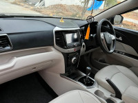Aqua Marine Mahindra XUV300 W8 optional automatic