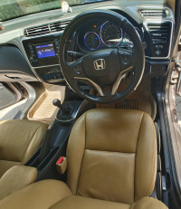 Honda City V MT ( i-VTEC)