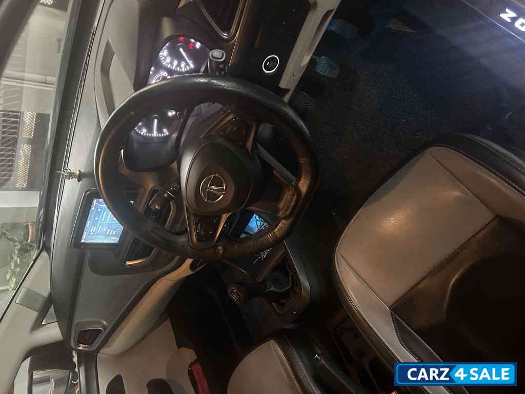 Dark Grey Tata Altroz XT Dark Grey Tata Altroz XT