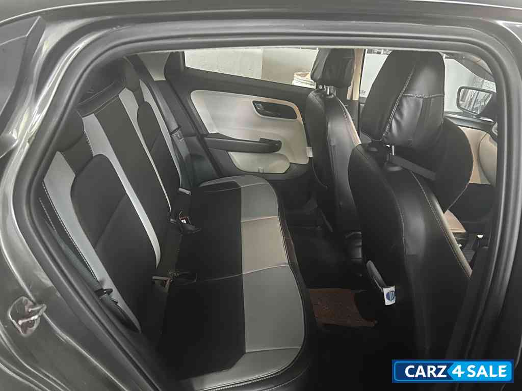 Dark Grey Tata Altroz XT Dark Grey Tata Altroz XT