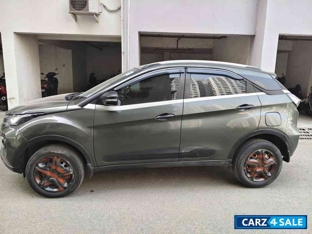 Tata Nexon XM(S)