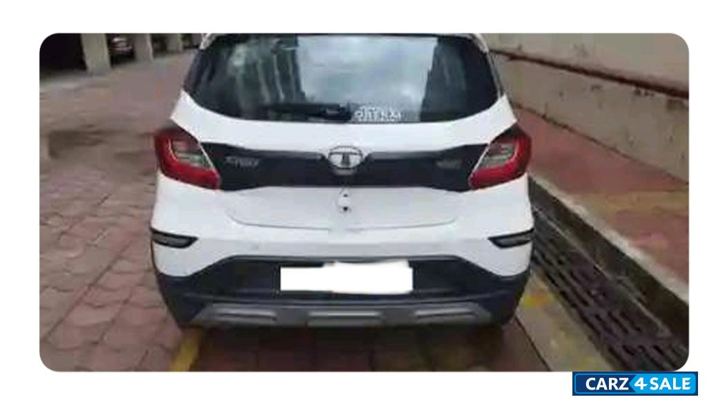 White Tata Tiago NRG XZ White Tata Tiago NRG XZ