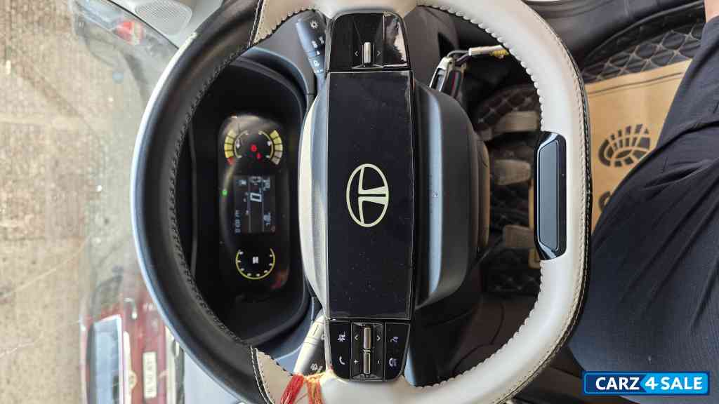 White Tata Nexon Smart Plus icng White Tata Nexon Smart Plus icng