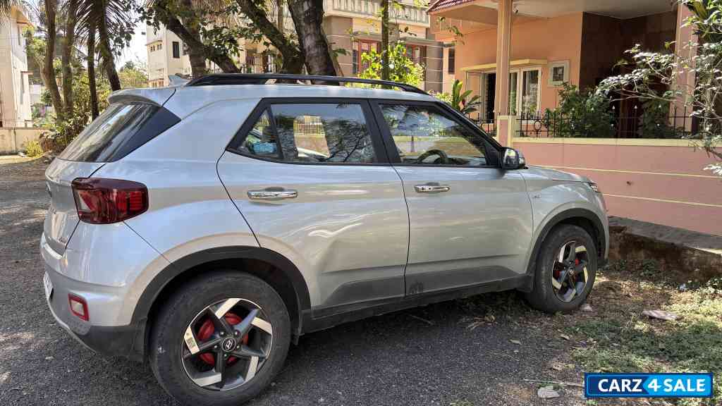 Grey Hyundai Venue DCT SX Turbo Petrol