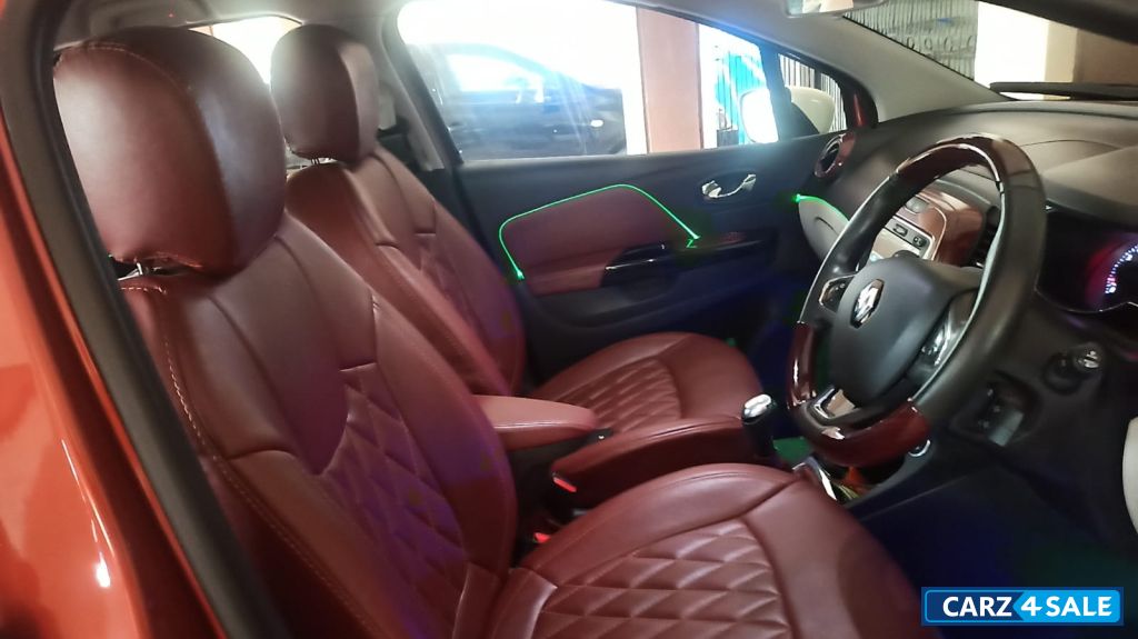 Orange Renault Captur RXT dual tone petrol