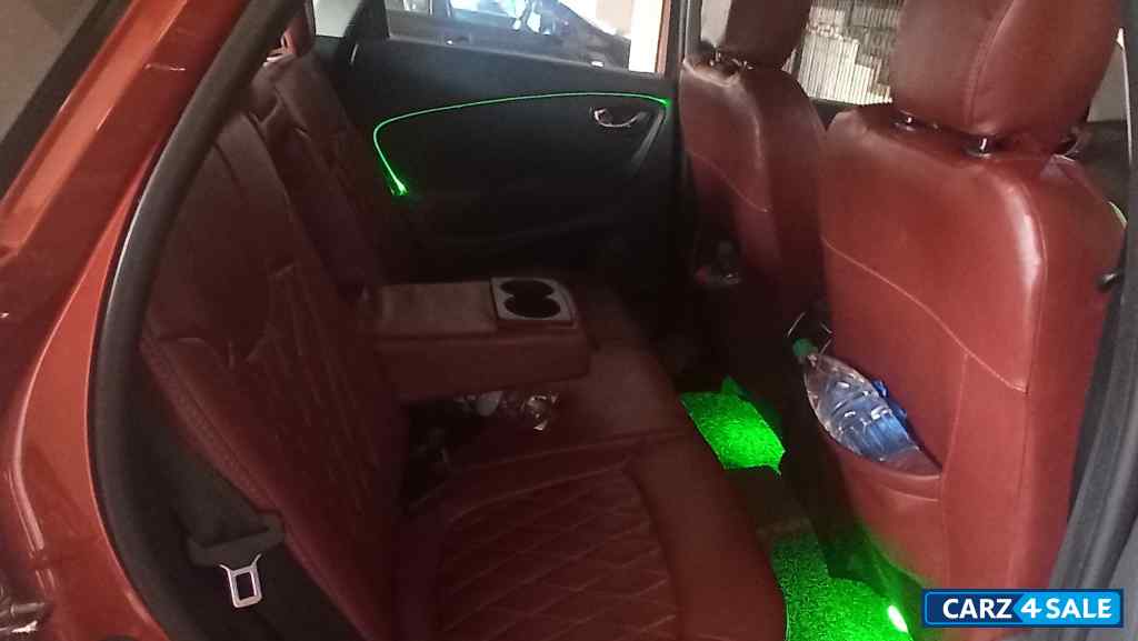 Orange Renault Captur RXT dual tone petrol