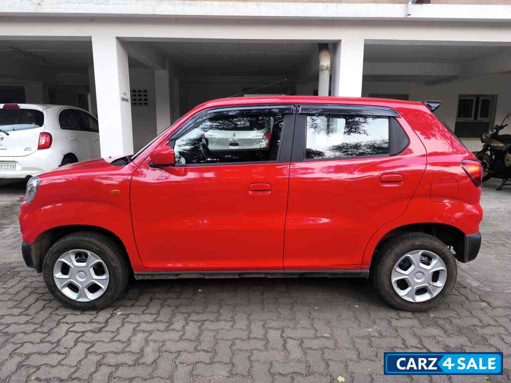 Fire Red Maruti Suzuki S-Presso VXi Plus AMT