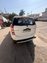 White Mahindra XUV 500 W6