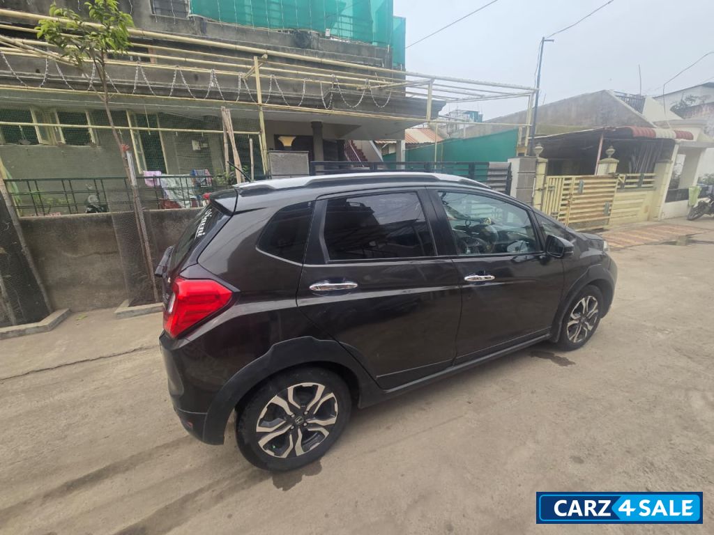 Golden Brown Honda WR-V WR-V 1.5 VX MT (i-DTEC)